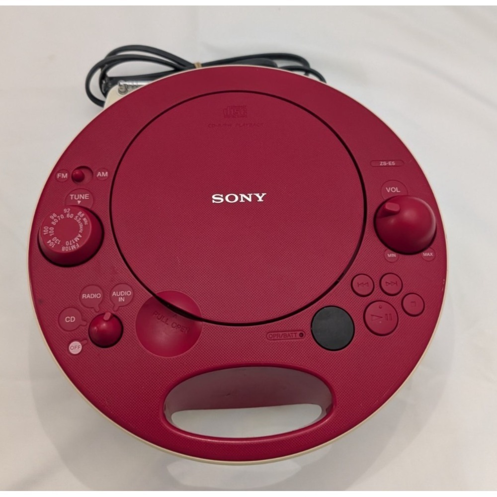 Sony ZS-E5 Personal CD Player Radio - Red/Cream - Tested Working